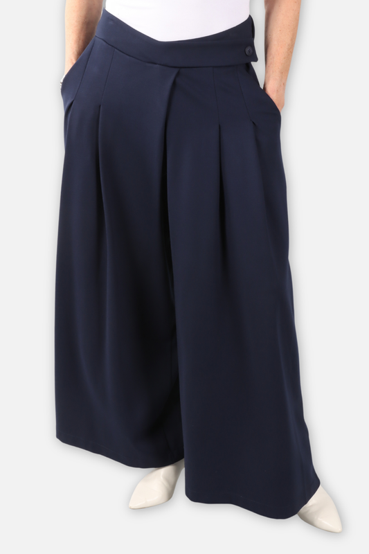 Crossover Waist Pleated Knit Pant - Blue