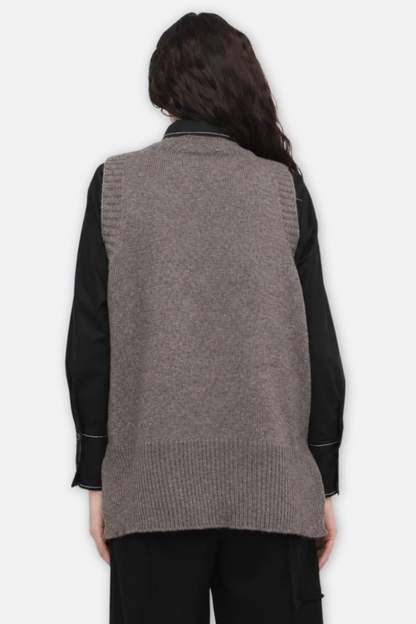 Seis Sweater Vest - Walnut