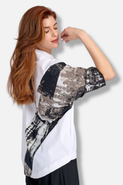 Tekbika Graphic Funnel Pullover - White
