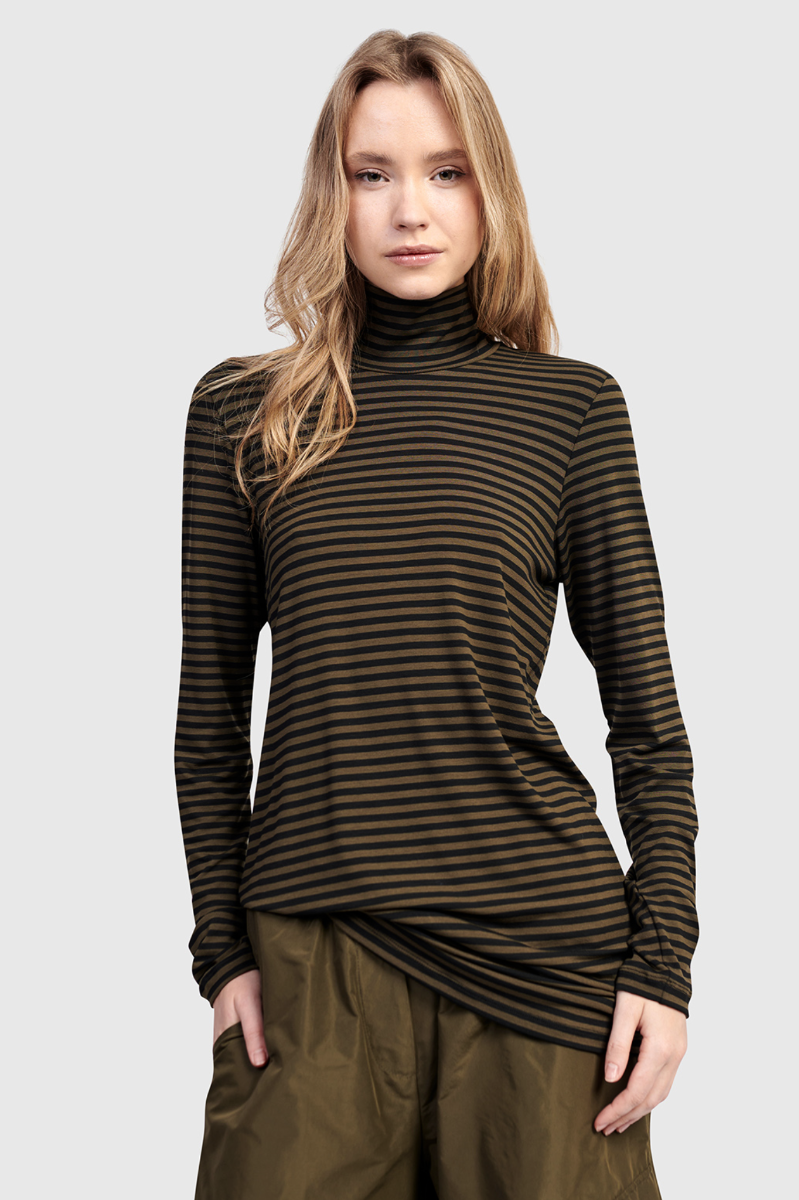 Urban Long Turtleneck - Khaki
