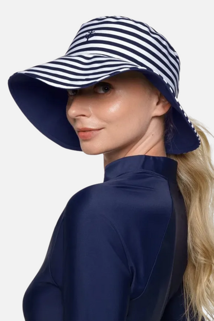 Ariel Reversible Pool Hat - White & Navy