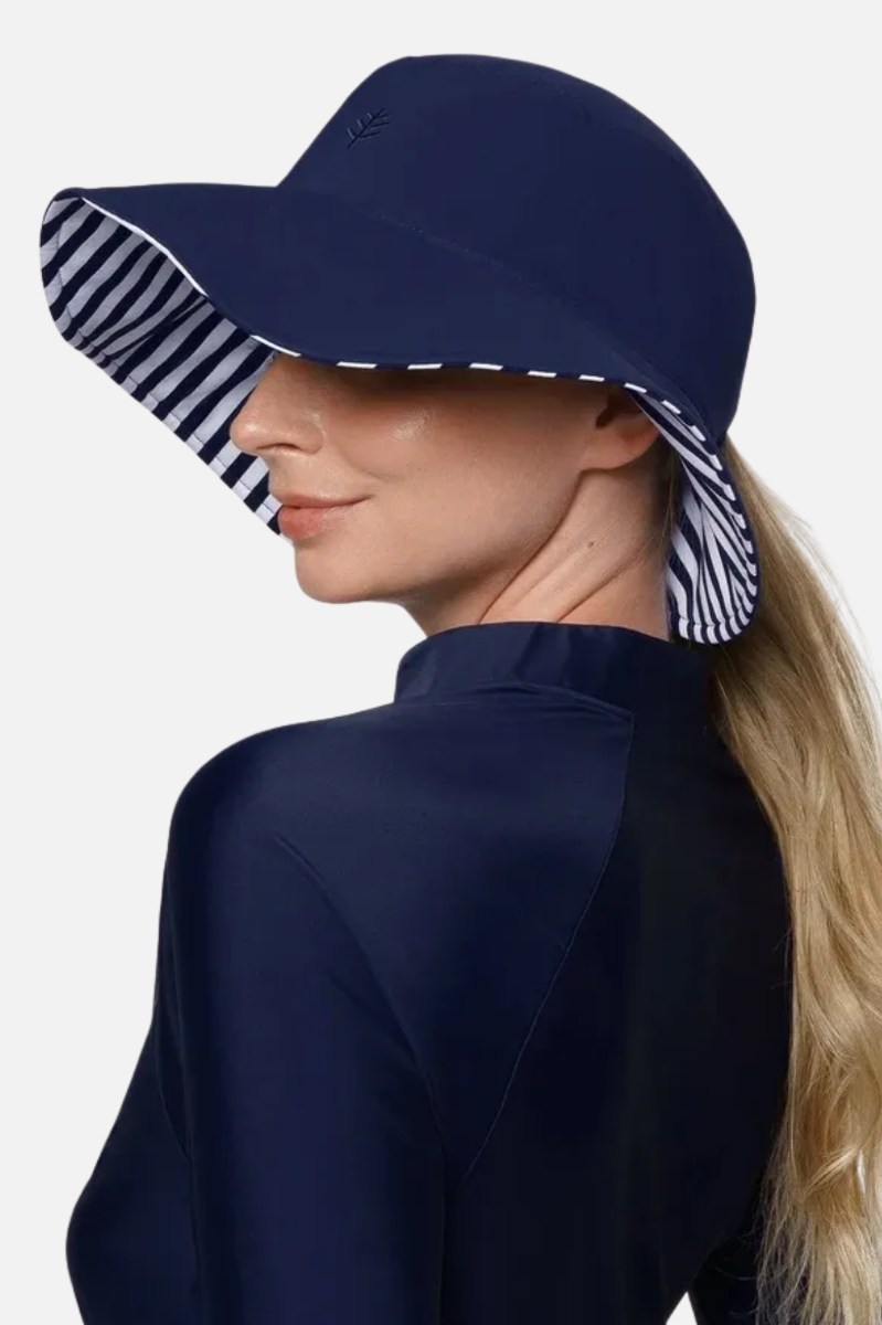 Ariel Reversible Pool Hat - White & Navy