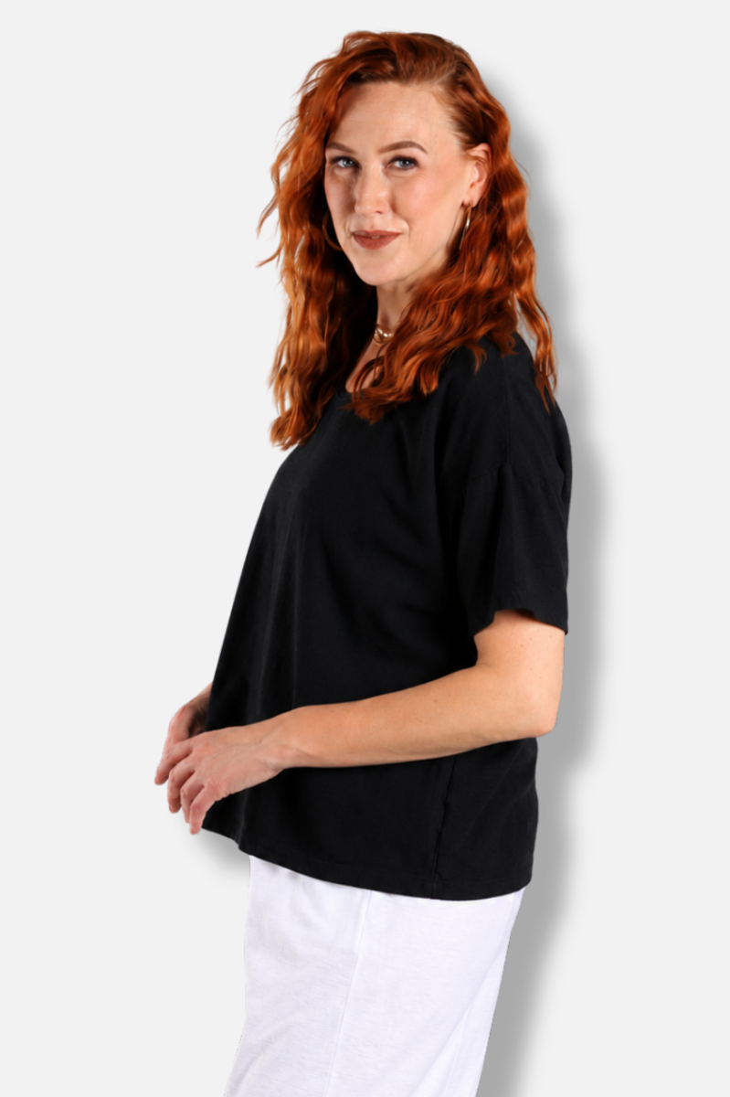 V-Neck Tee - Black 