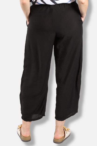 Barrel Crop Pant - Black Parachute