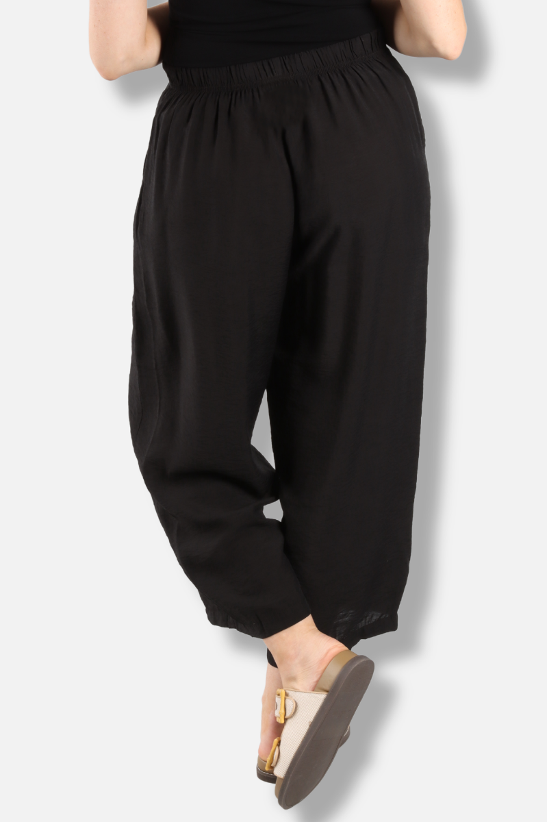 Crop Wide Leg Pant - Black Parachute