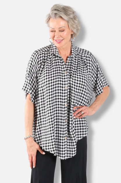 Round Collar Top - Black & White
