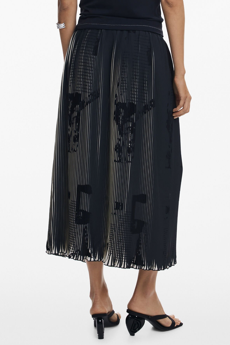 Newspaper Midi Skirt - Black