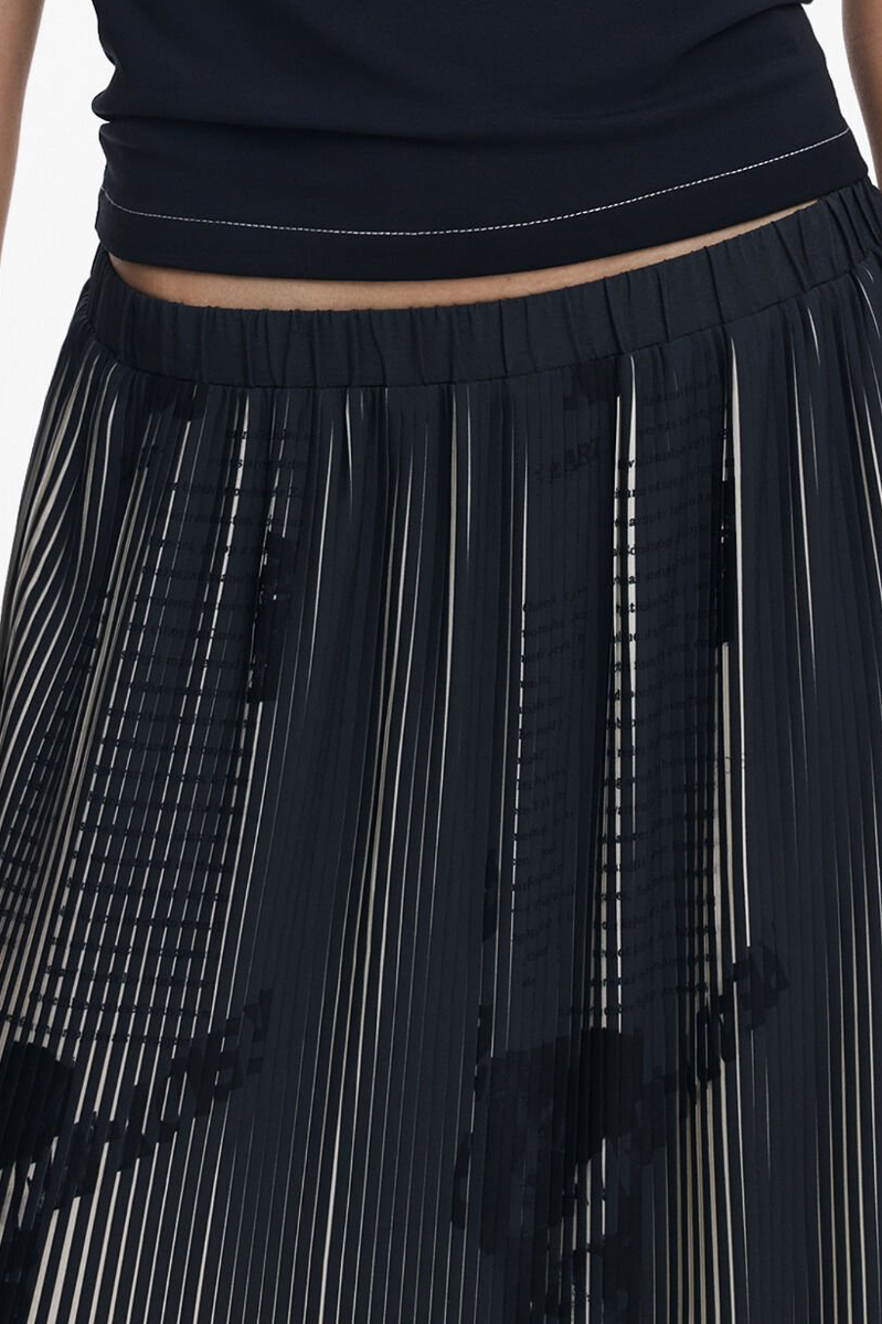Newspaper Midi Skirt - Black