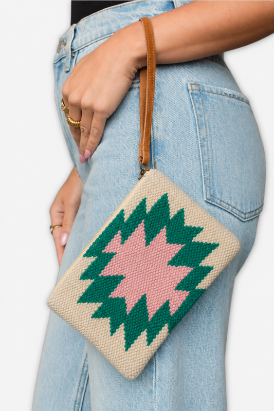 Textured Zip Wristlet - Cream & Green 