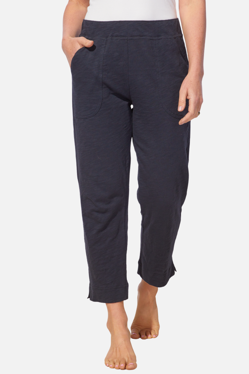 Pocket Capri - Black