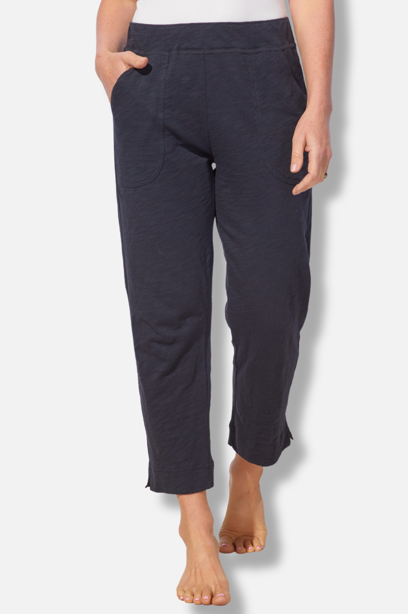 Pocket Capri - Black