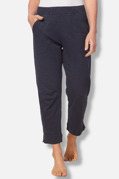 Pocket Capri - Black