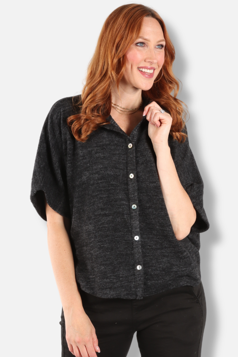 Relaxed Cape - Black