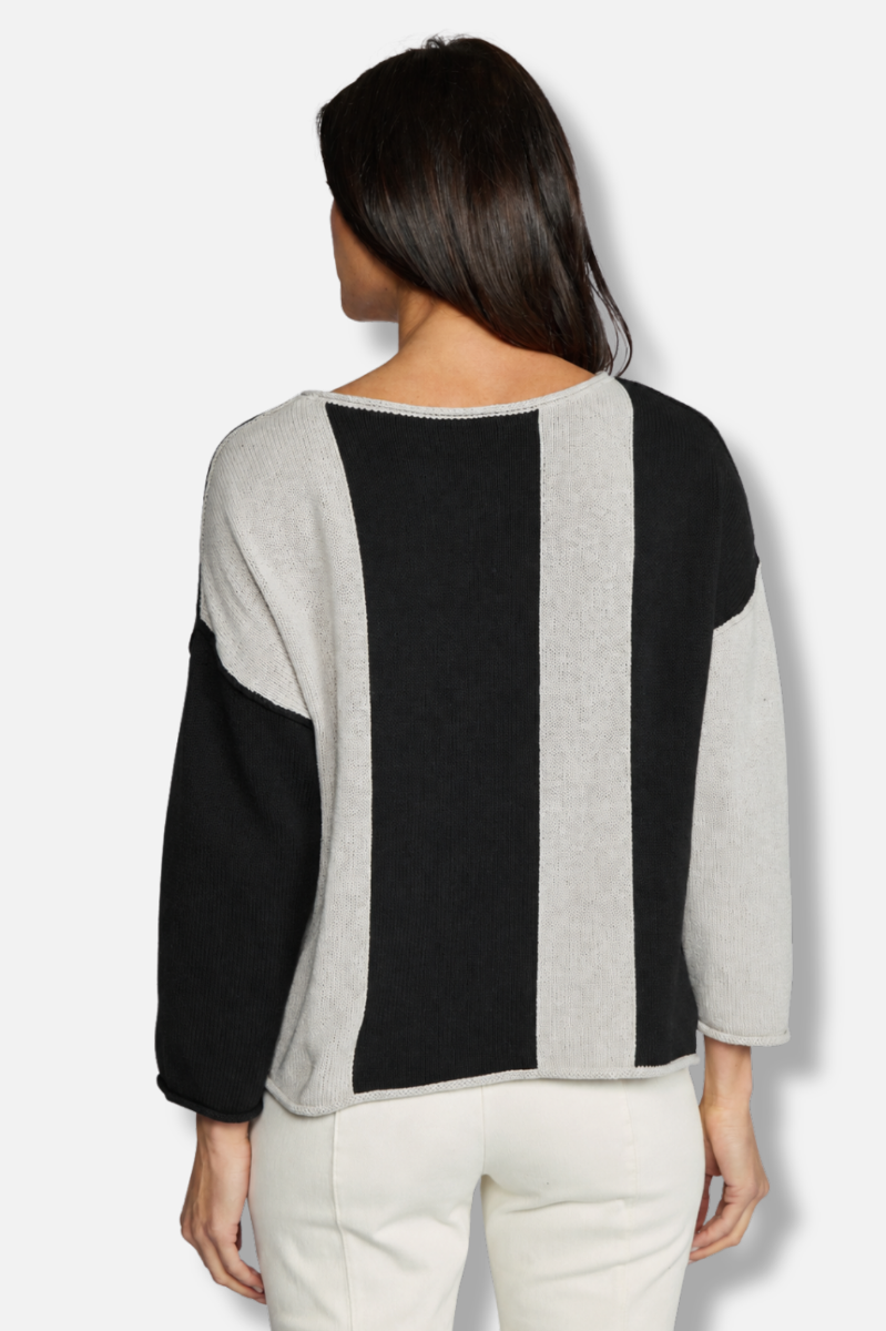 Vibes Pullover - Black 