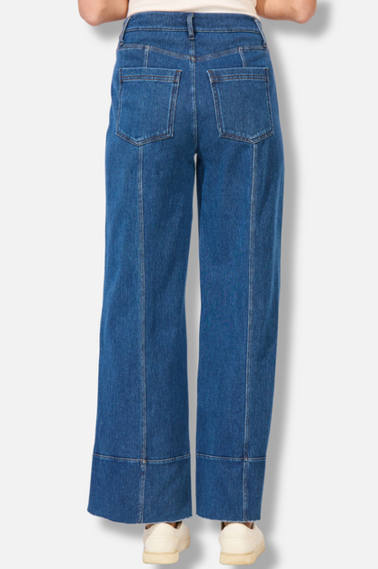 Relaxed Leg Jean - Medium Wash 
