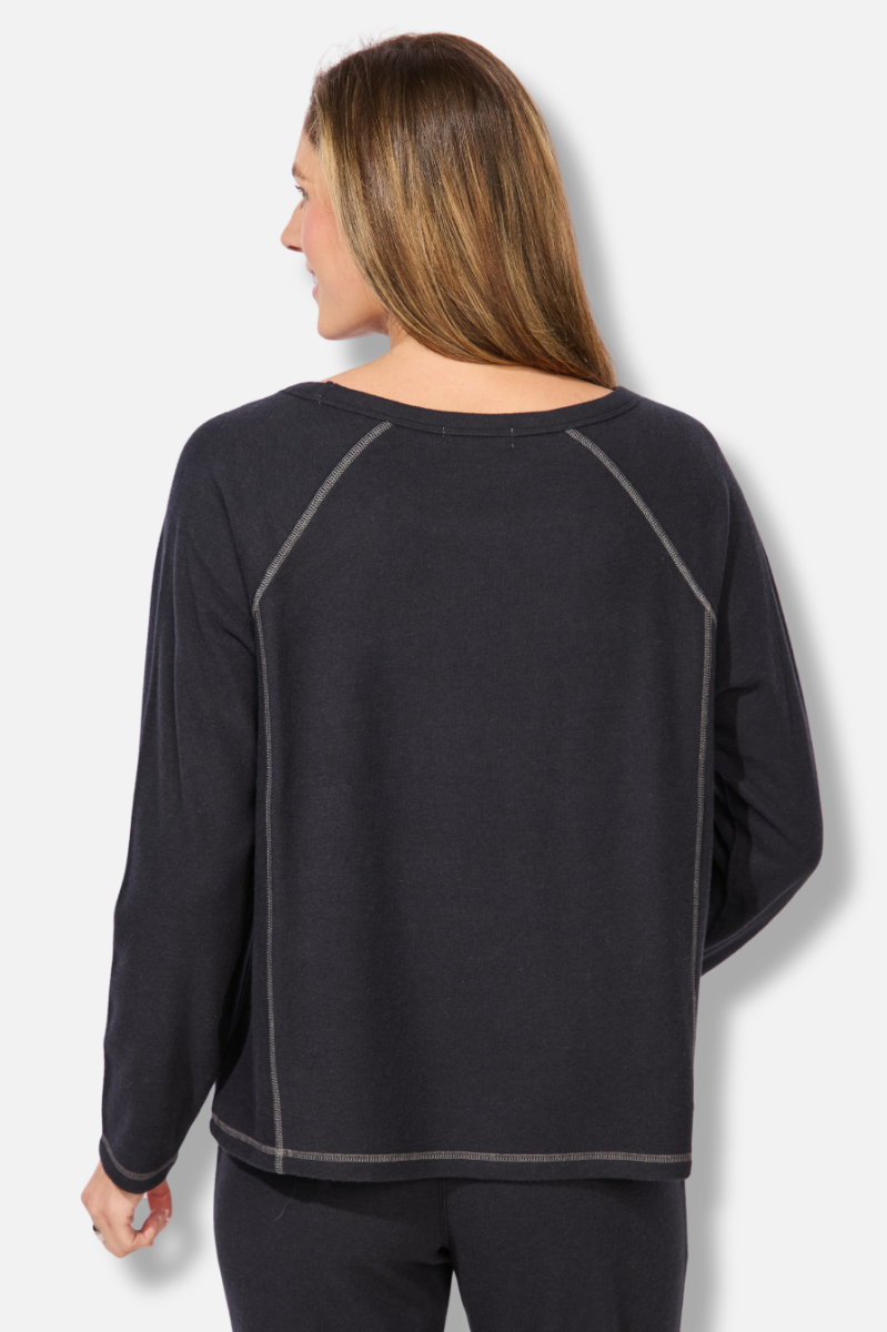 Superchill Raglan Top - Black 