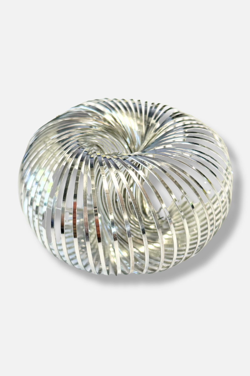 Solenne Sculptural Wire Bracelet - Silver