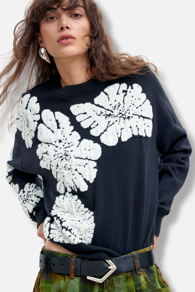 Jacquard Pullover - Black & White 