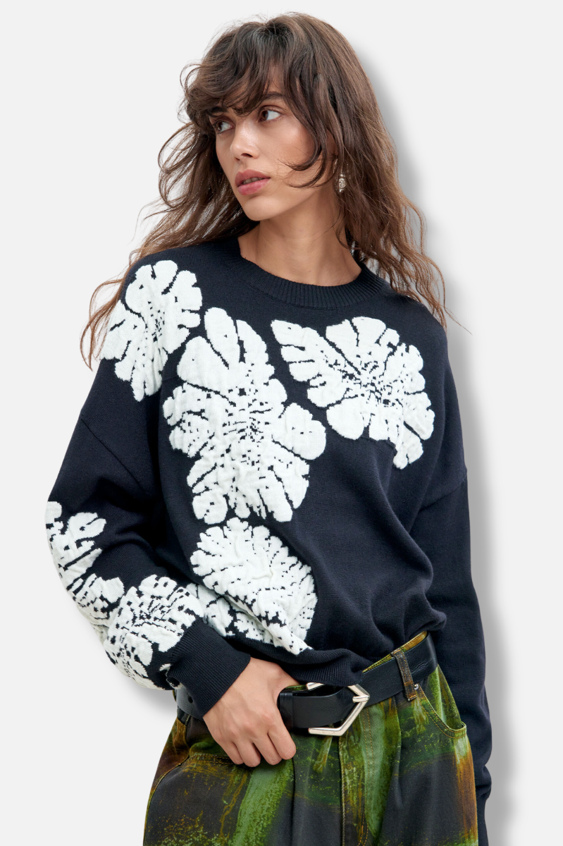 Jacquard Pullover - Black & White 