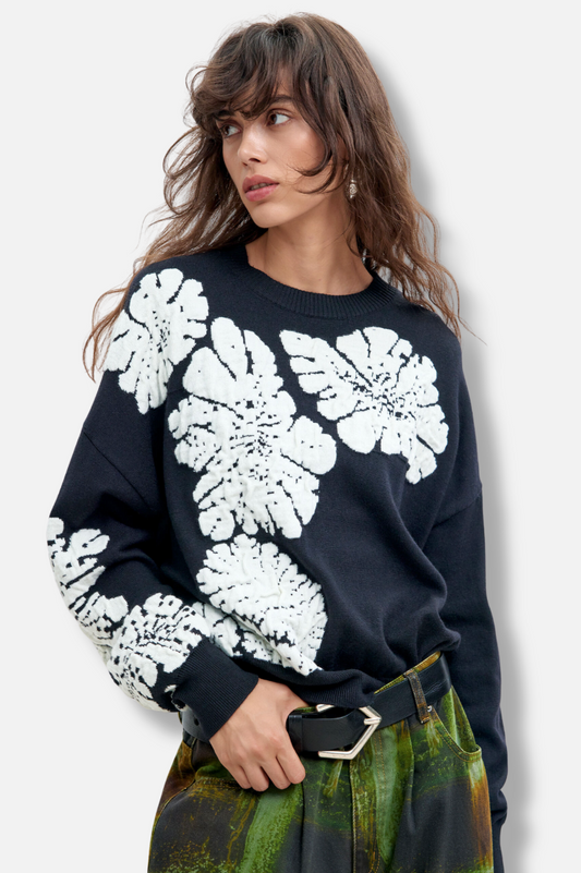 Jacquard Pullover - Black & White 