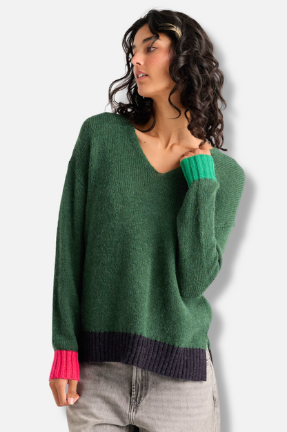 Casual V-Neck Sweater - Forrest 