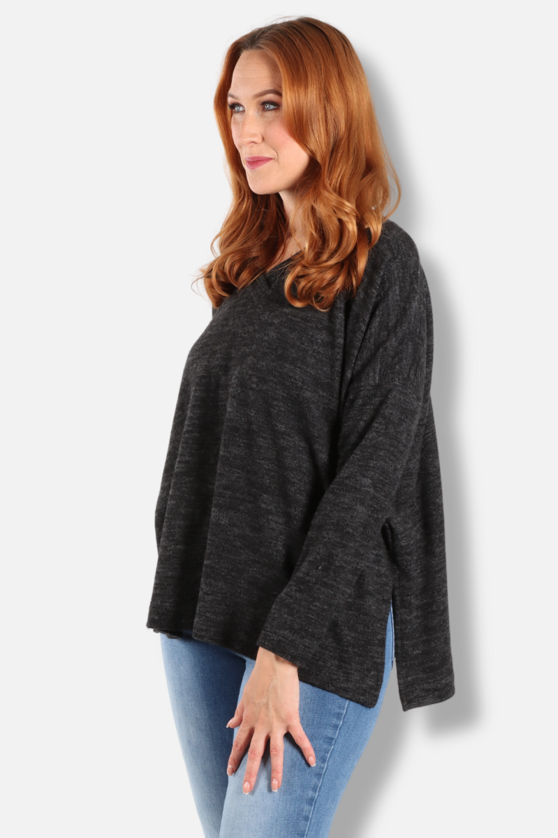 Boxy V-Neck Top - Black
