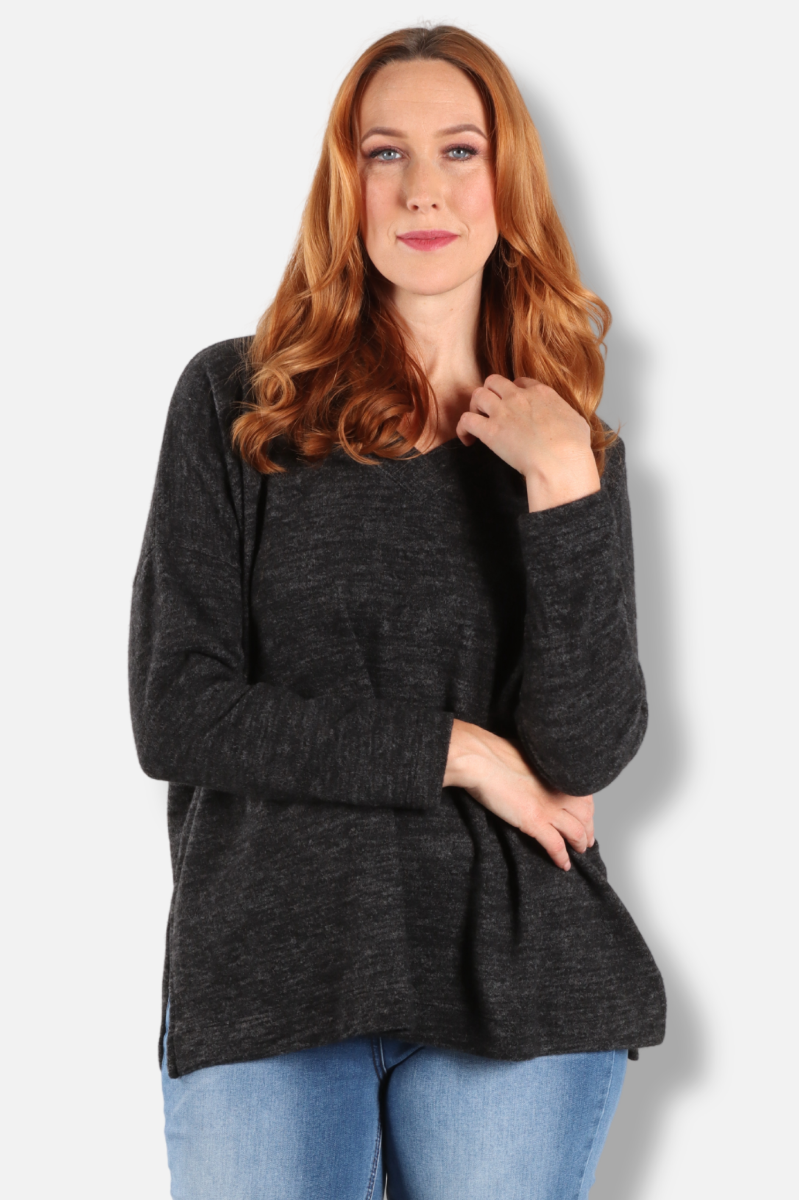 Boxy V-Neck Top - Black