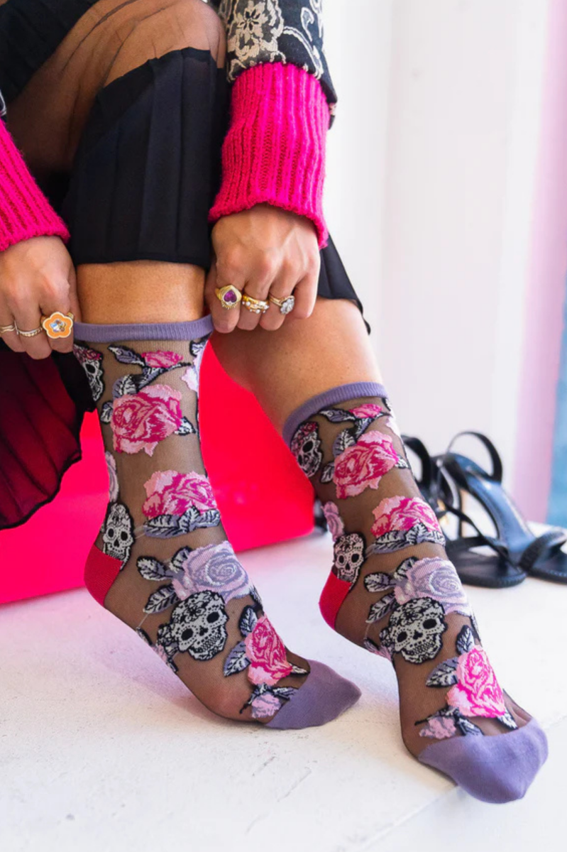 Sheer Sock - Skulls & Roses