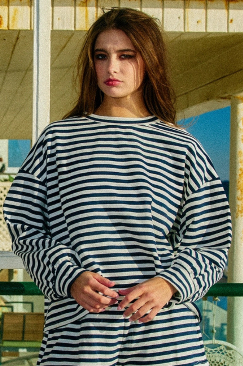 Oversized Semi Crop Striped Tee - Navy & White 