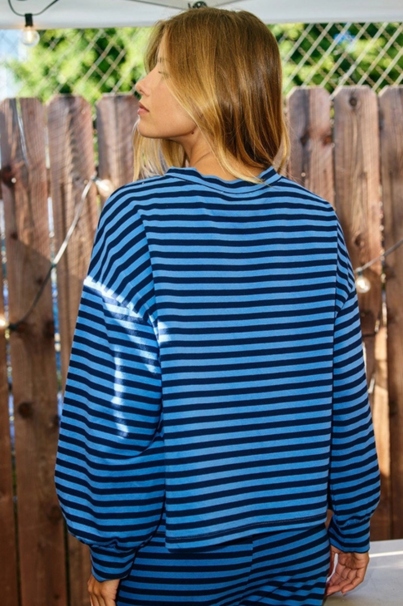 Oversized Semi Crop Striped Tee - Navy 
