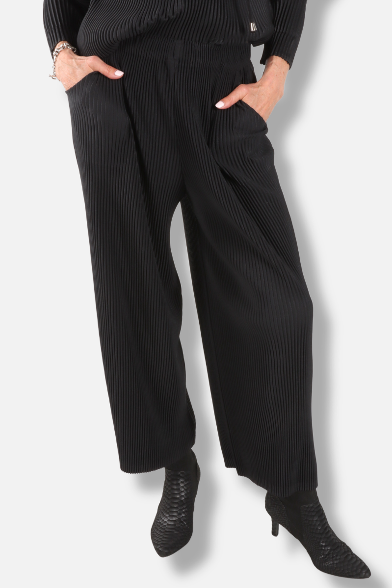 Vivian Straight Pant - Black 