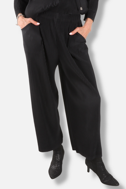 Vivian Straight Pant - Black 