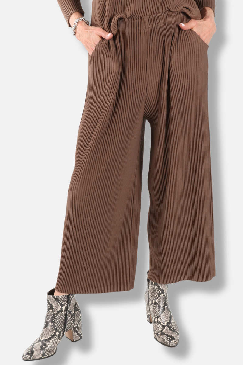 Vivian Straight Pant - Chocolate